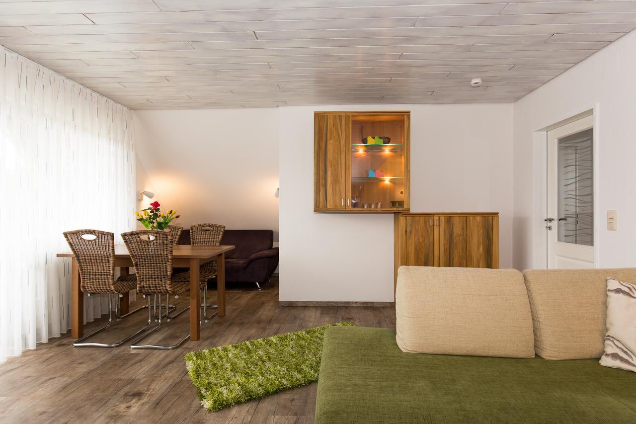 Ferienwohnung Haus Zum Seehund Mit Pool Und Fruehstuecksoption Bensersiel Extérieur photo