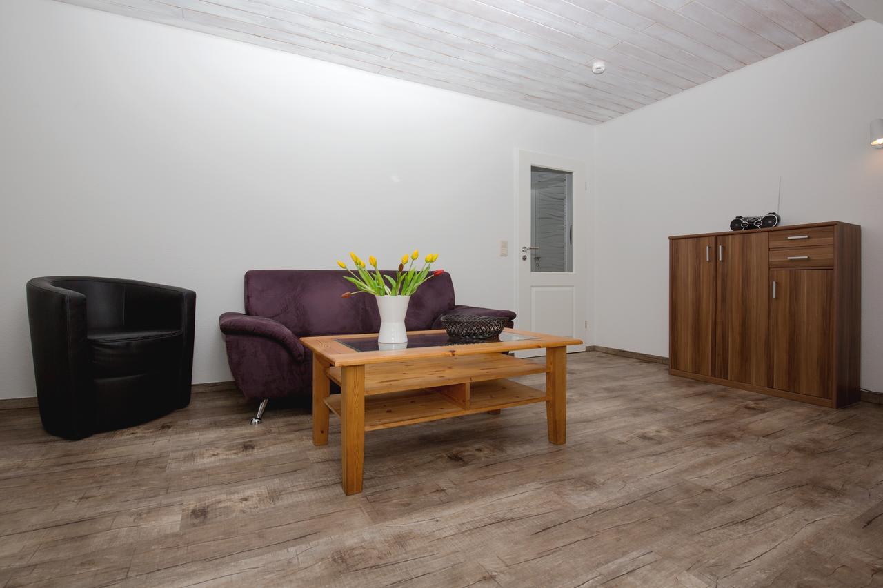Ferienwohnung Haus Zum Seehund Mit Pool Und Fruehstuecksoption Bensersiel Extérieur photo