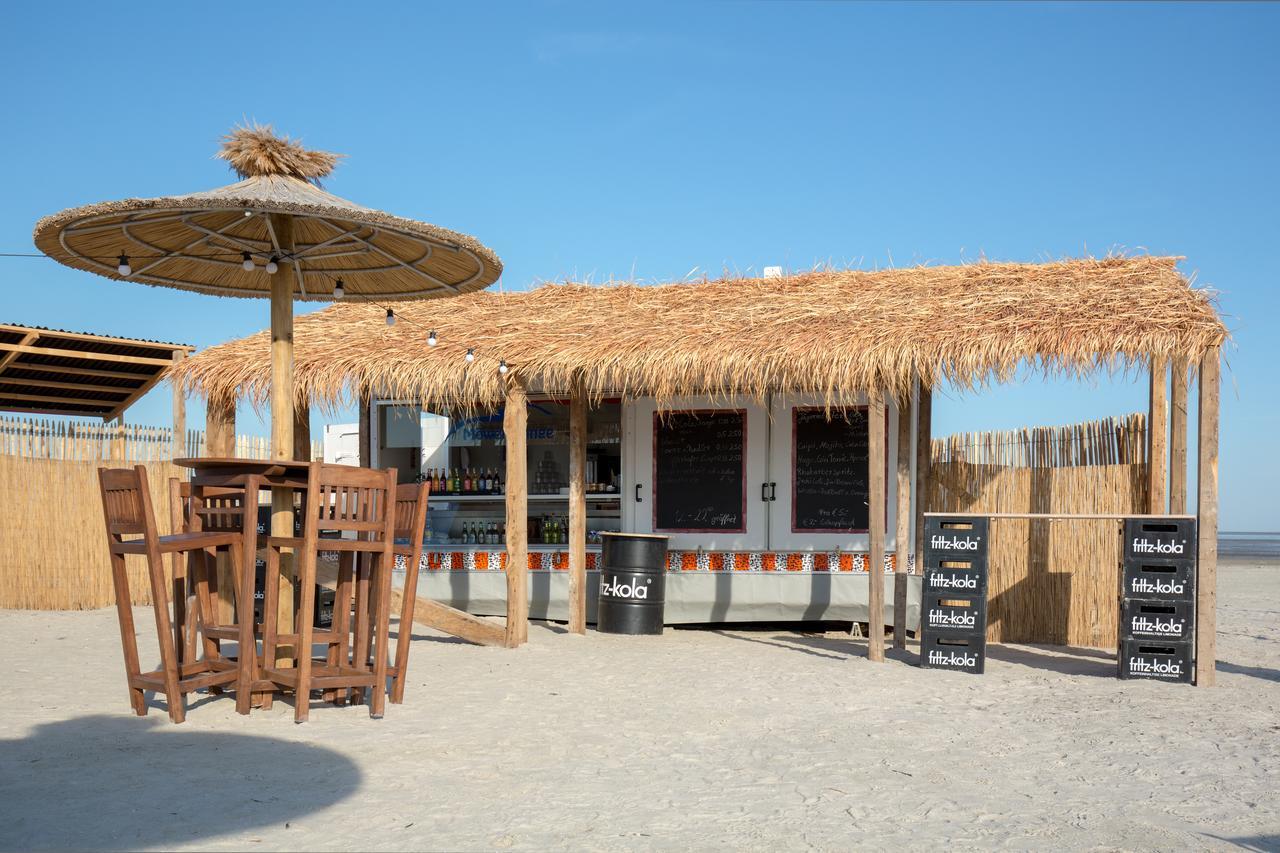 Ferienwohnung Haus Zum Seehund Mit Pool Und Fruehstuecksoption Bensersiel Extérieur photo