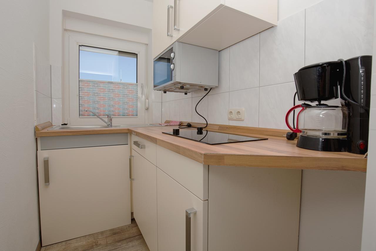 Ferienwohnung Haus Zum Seehund Mit Pool Und Fruehstuecksoption Bensersiel Extérieur photo