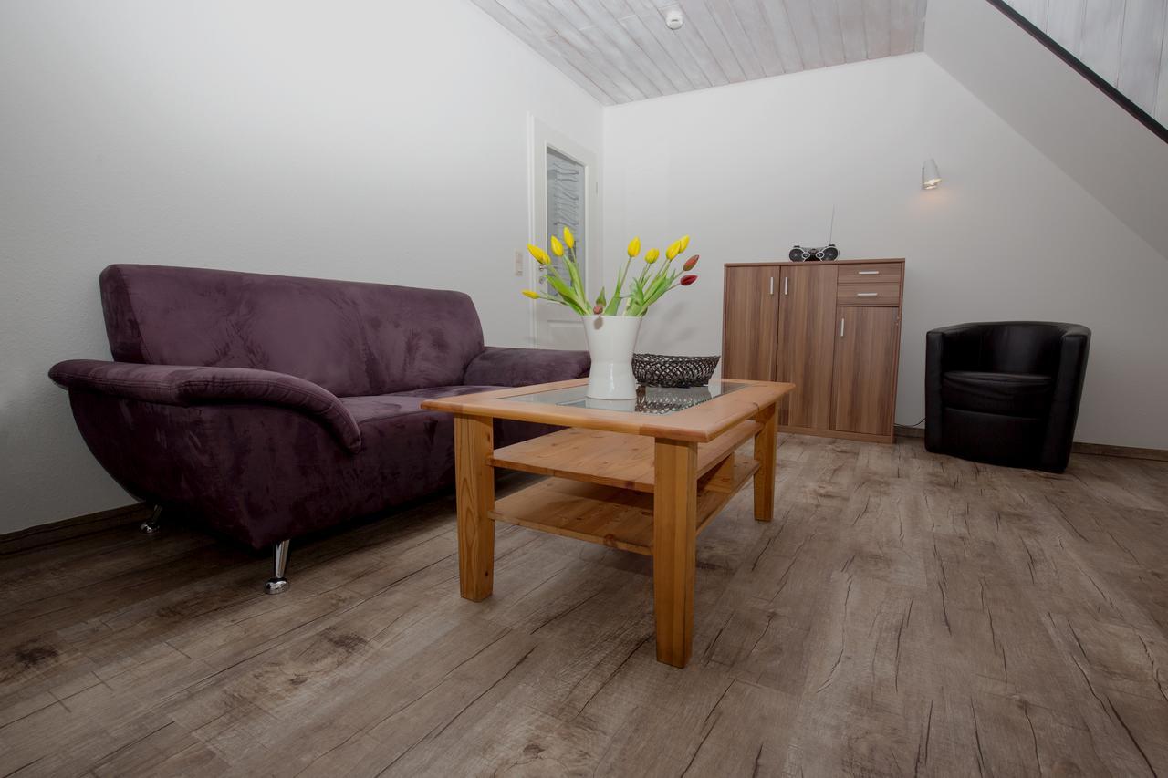 Ferienwohnung Haus Zum Seehund Mit Pool Und Fruehstuecksoption Bensersiel Extérieur photo